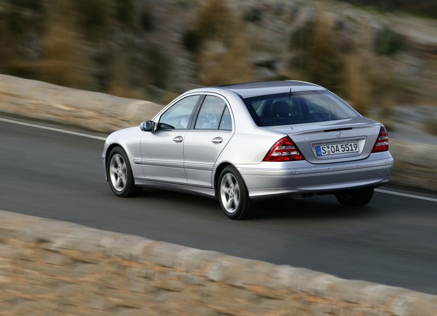  Mercedes-Benz C-Class 2004 года  (фото 22 из 88)